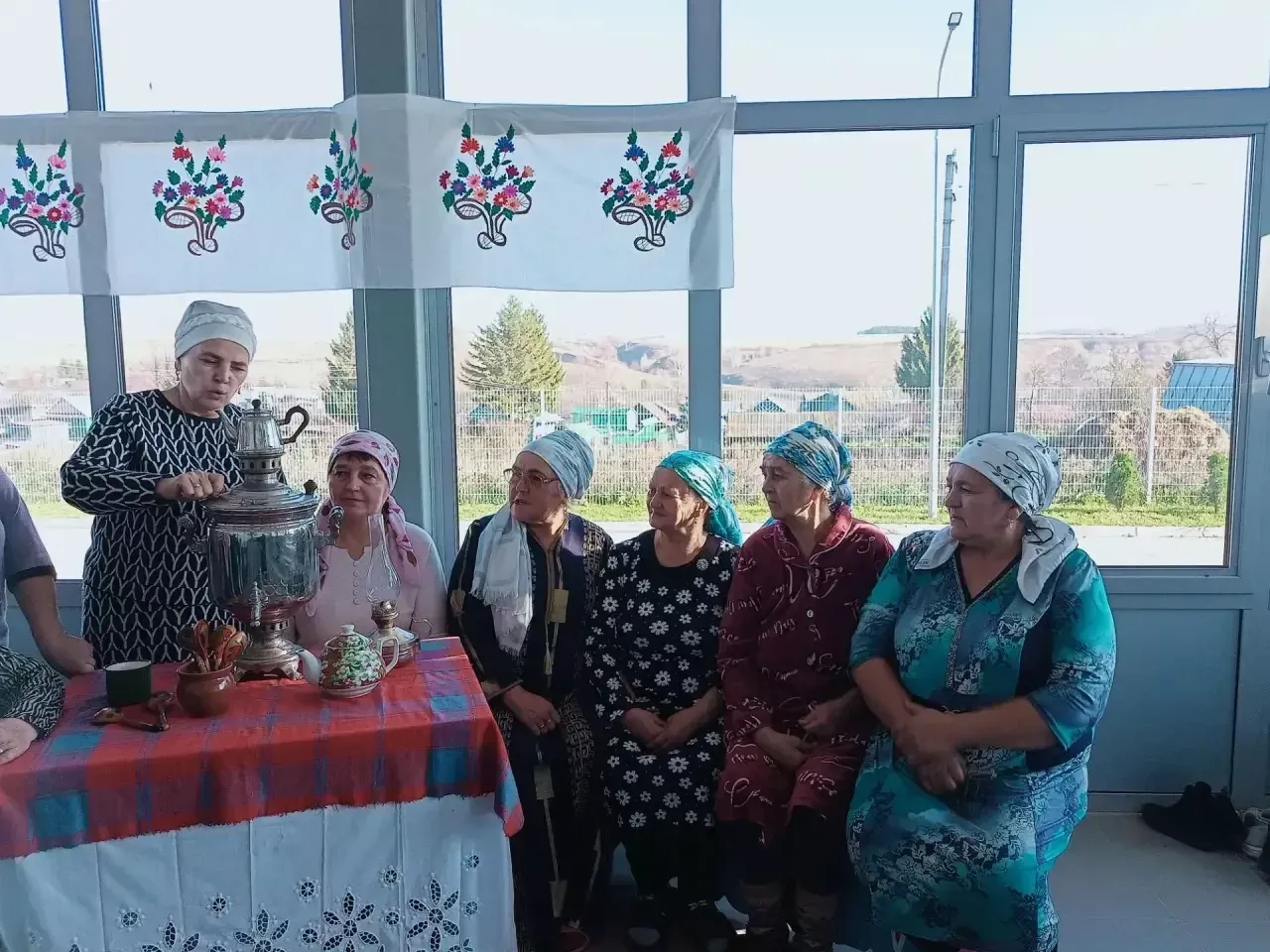 Олы Ачасырда өлкәннәр өчен «Самовар янында кунакта» дип исемләнгән очрашу узды