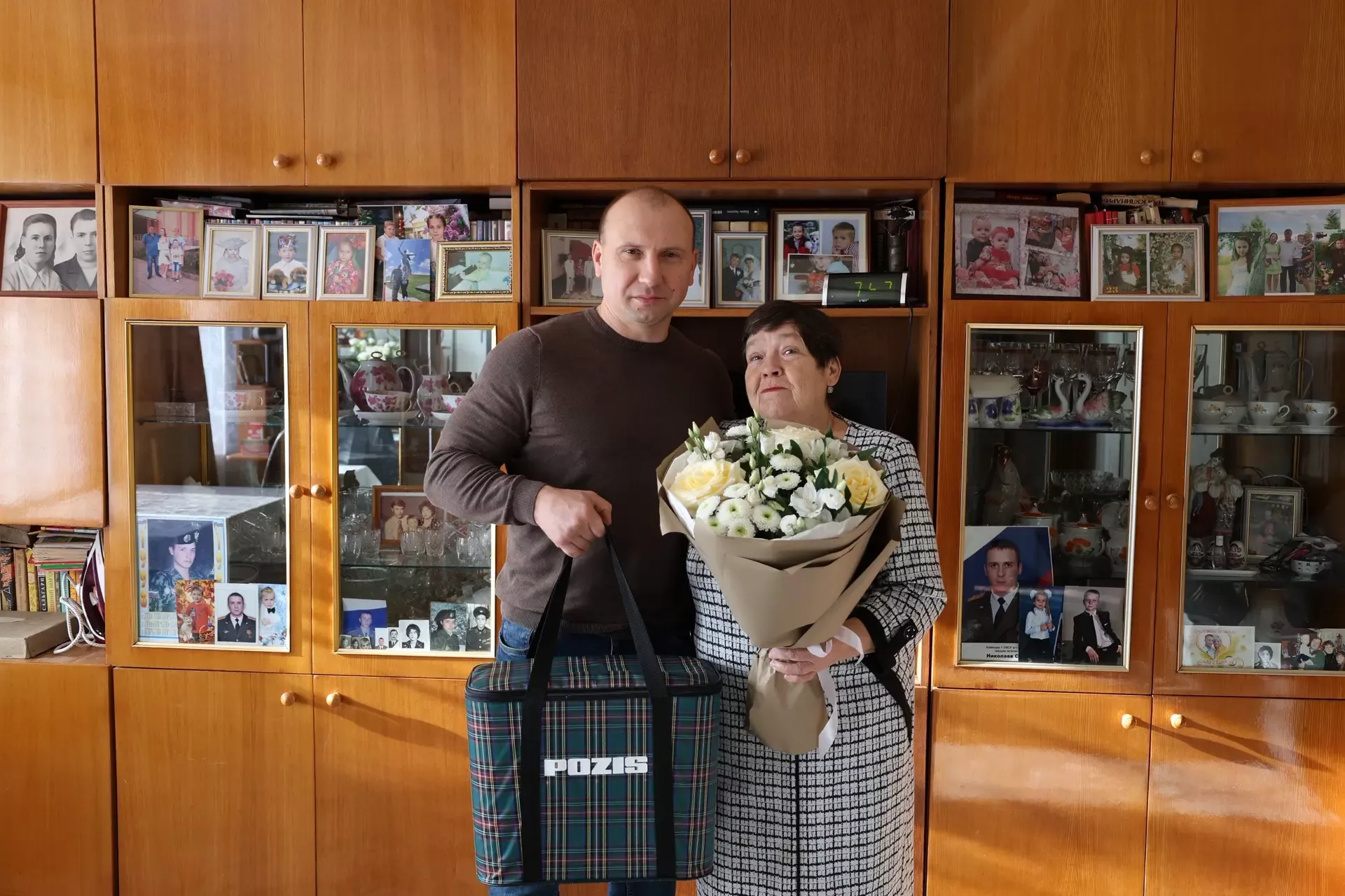 Яшел Үзәндә Россия Герое әнисен 70 яшьлек юбилее белән котладылар
