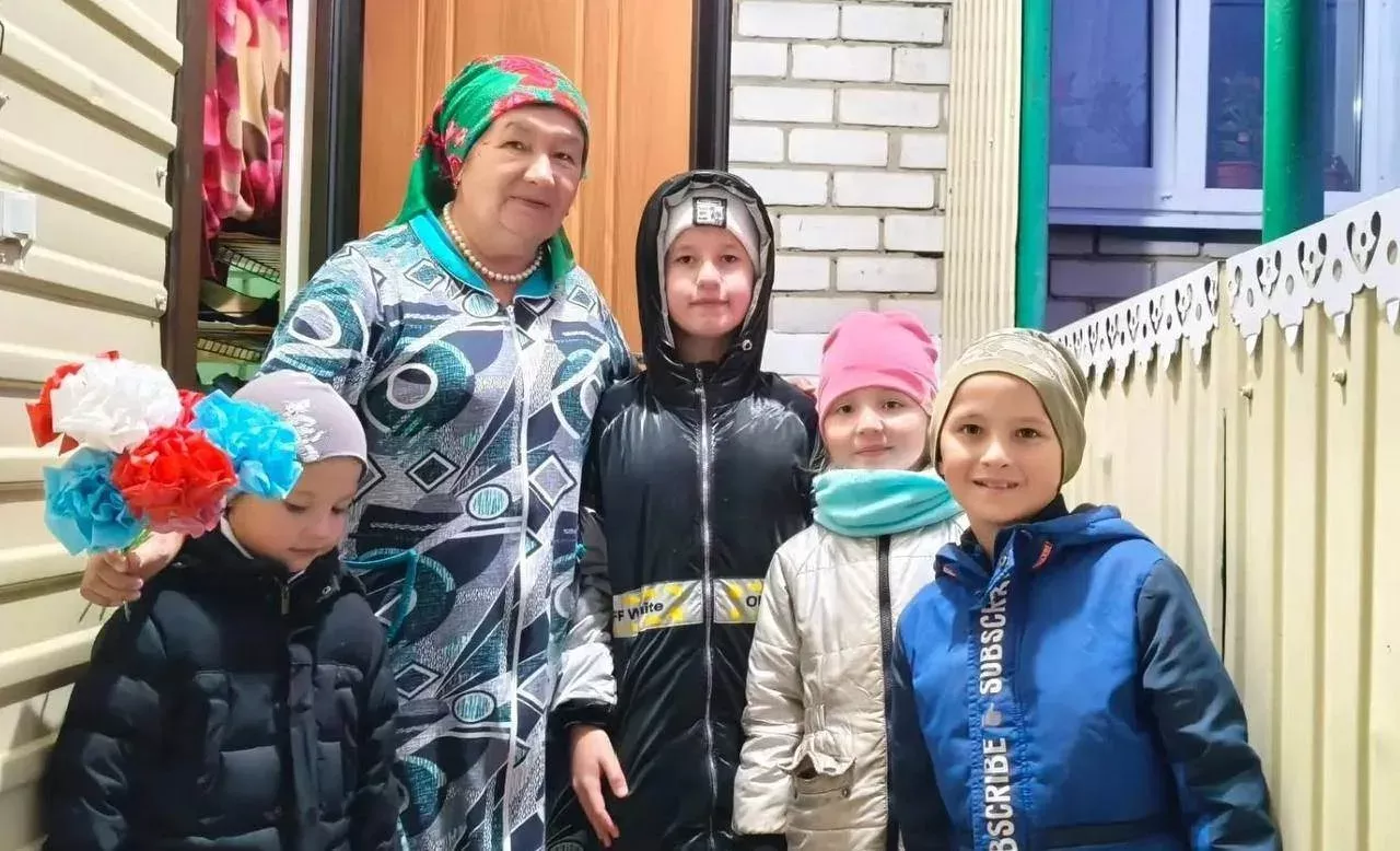 Бакырчы мәдәният йортында Укытучылар көне уңаеннан балалар өчен үзенчәлекле мастер-класс узды