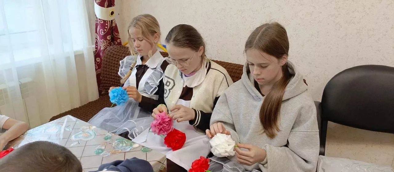 Бакырчы мәдәният йортында Укытучылар көне уңаеннан балалар өчен үзенчәлекле мастер-класс узды