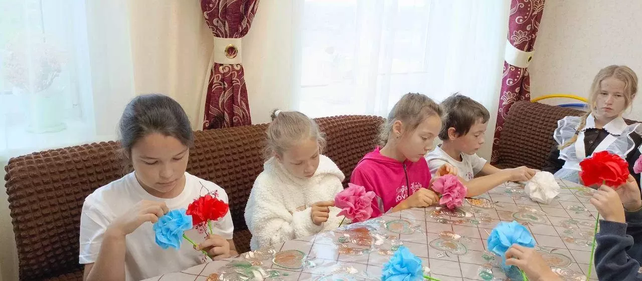 Бакырчы мәдәният йортында Укытучылар көне уңаеннан балалар өчен үзенчәлекле мастер-класс узды