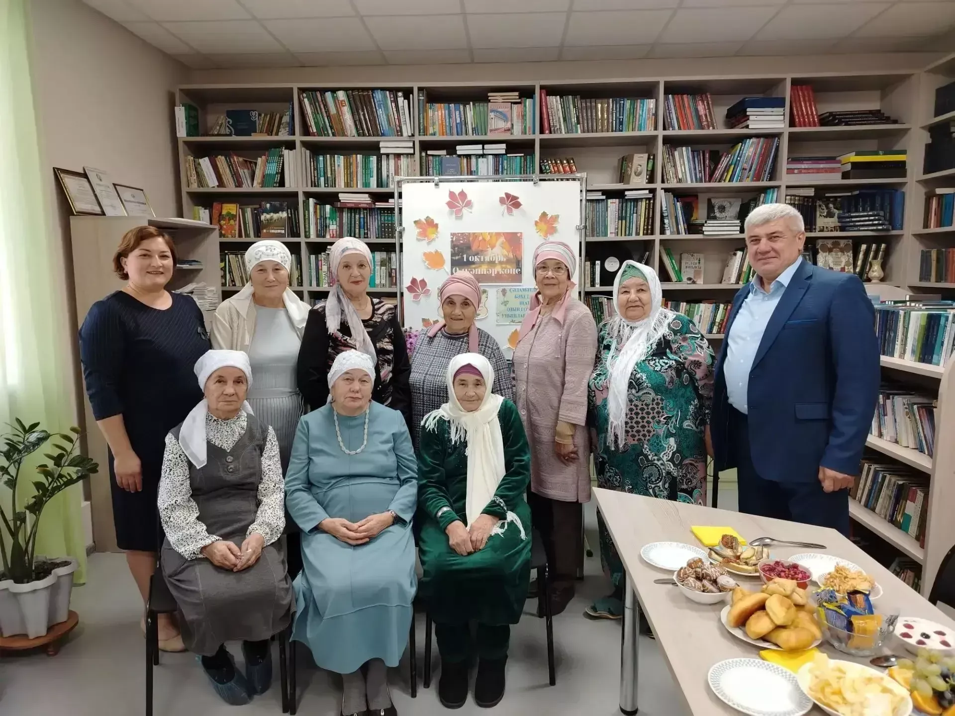 Мулла Илендә мәдәният йорты белән берлектә Өлкәннәр көне уңаеннан очрашу узды