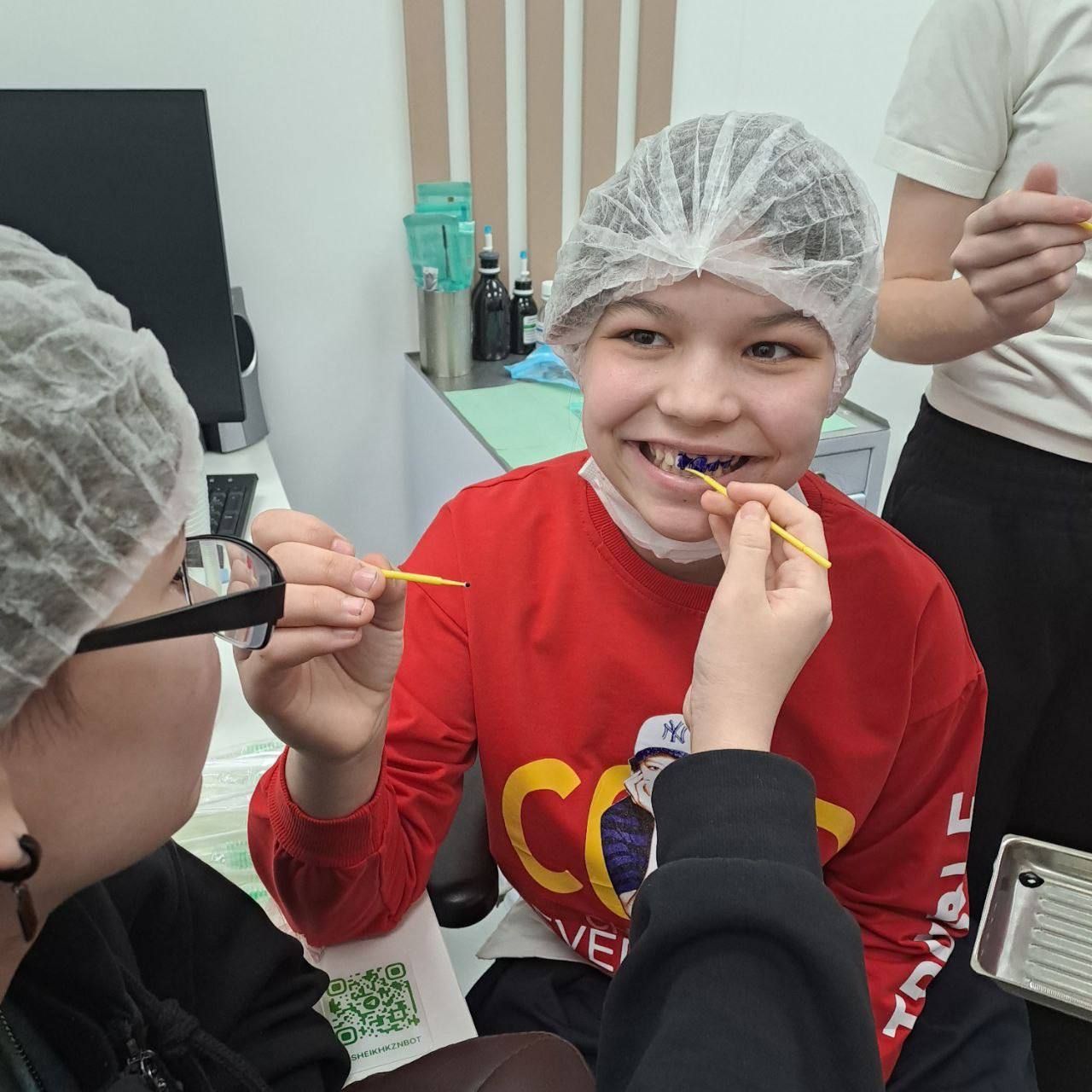 Норлат балалар йортында тәрбияләнүчеләр стоматолог һөнәре белән танышты