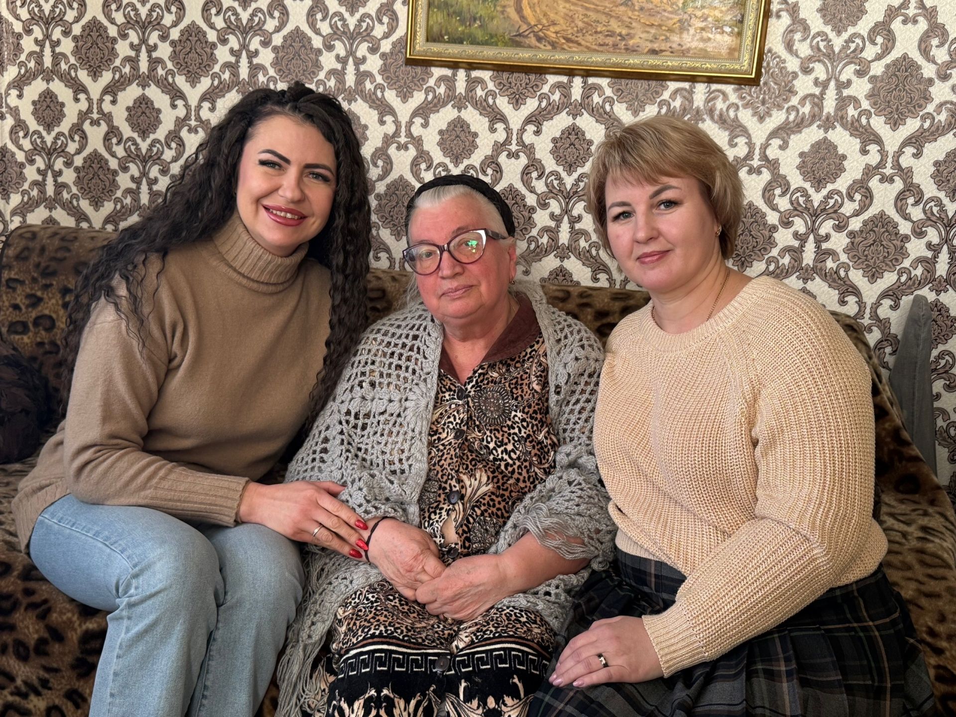 Казан волонтер-медиклары ветераннарга ярдәм итү өчен Яшел Үзән районына юл тотты