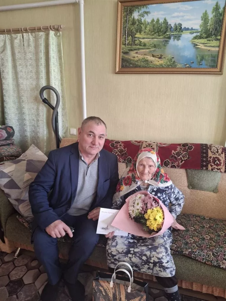 Норлат авылында яшәүче Рәхимә Хәлил кызы Гыйбадуллина үзенең 96 яшьлеген билгеләп үтте