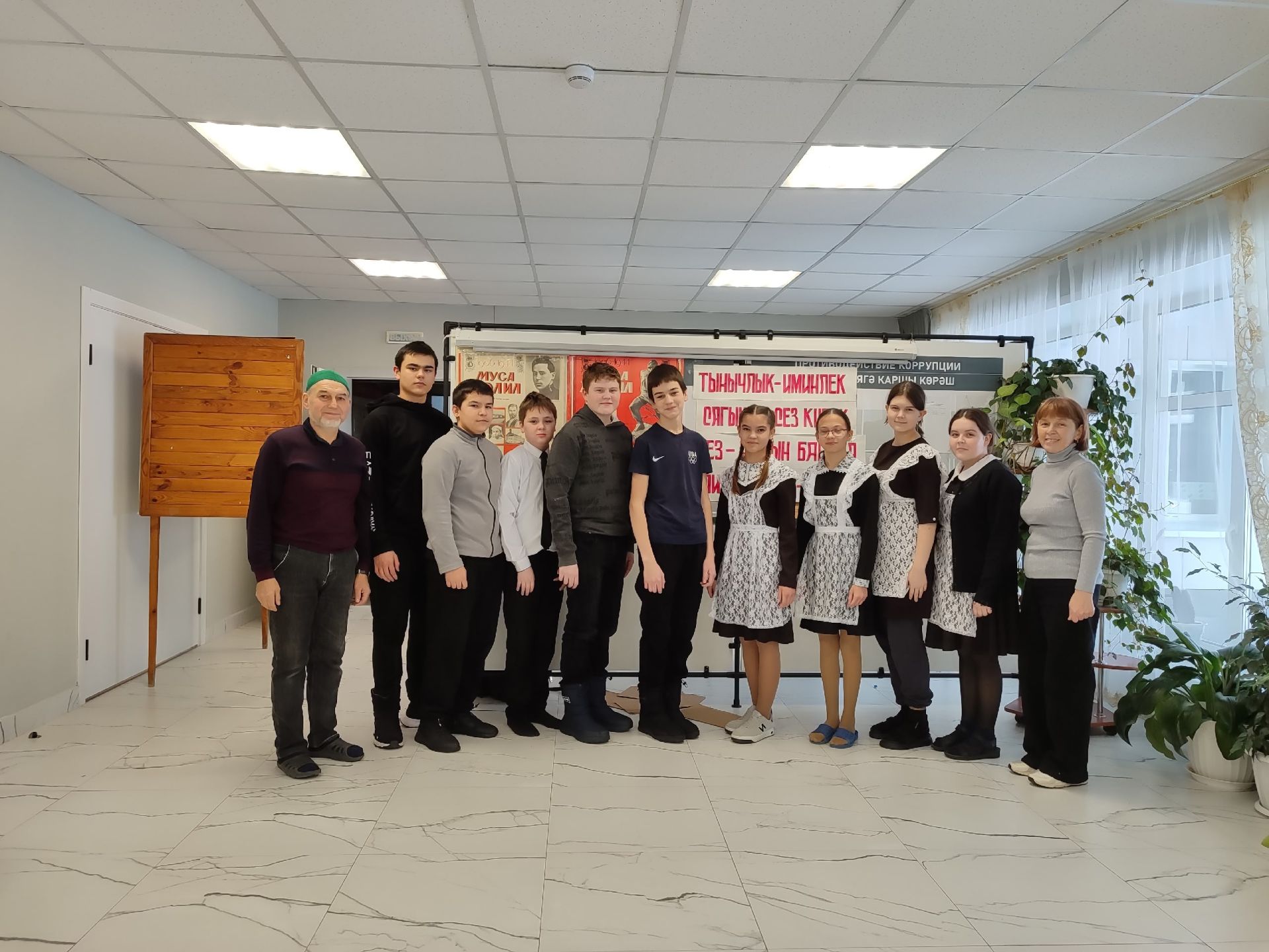 Бишнә мәдәнит йортында «Ватанны саклау – безнең бурыч» дигән чара узды