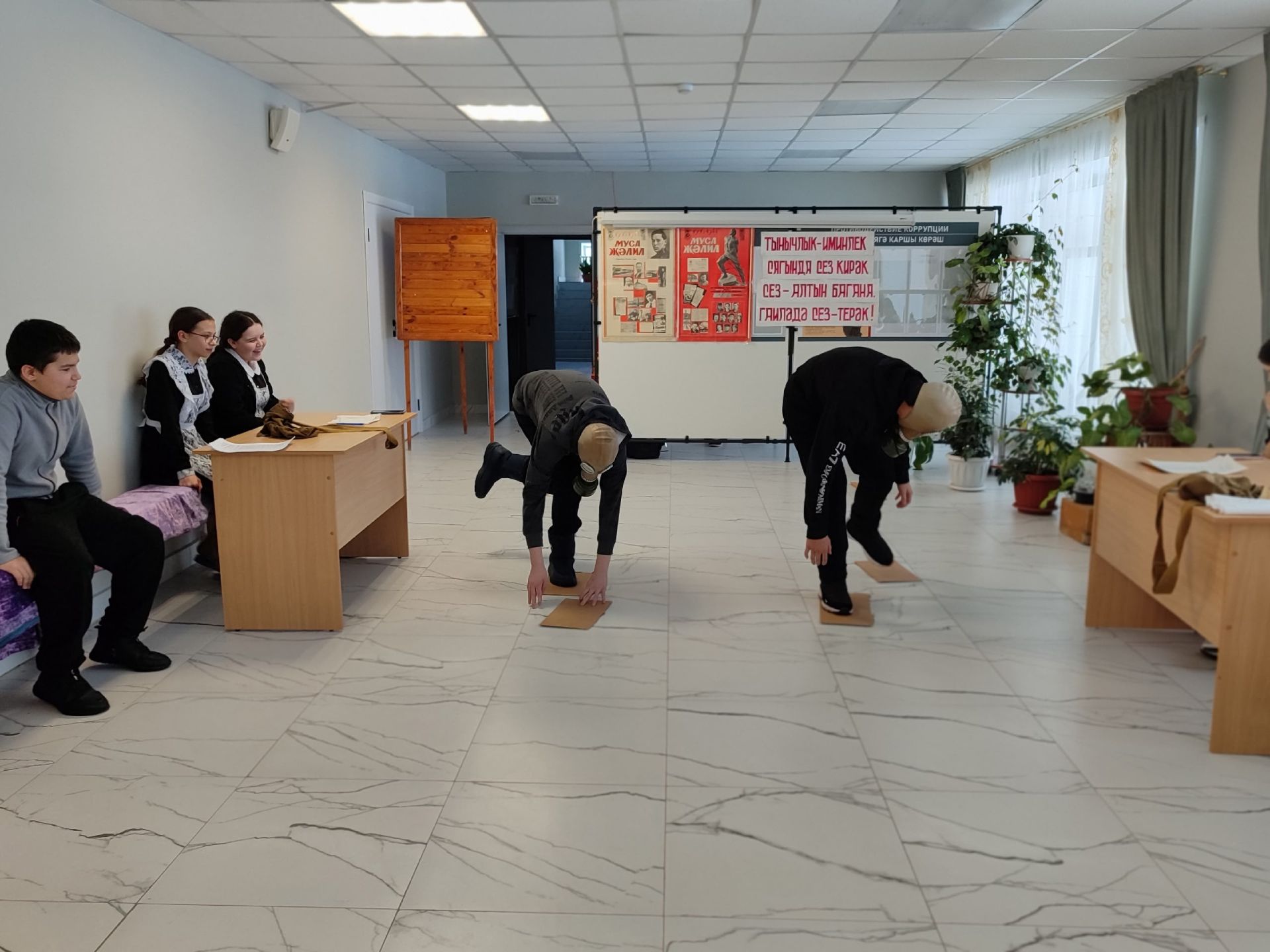 Бишнә мәдәнит йортында «Ватанны саклау – безнең бурыч» дигән чара узды