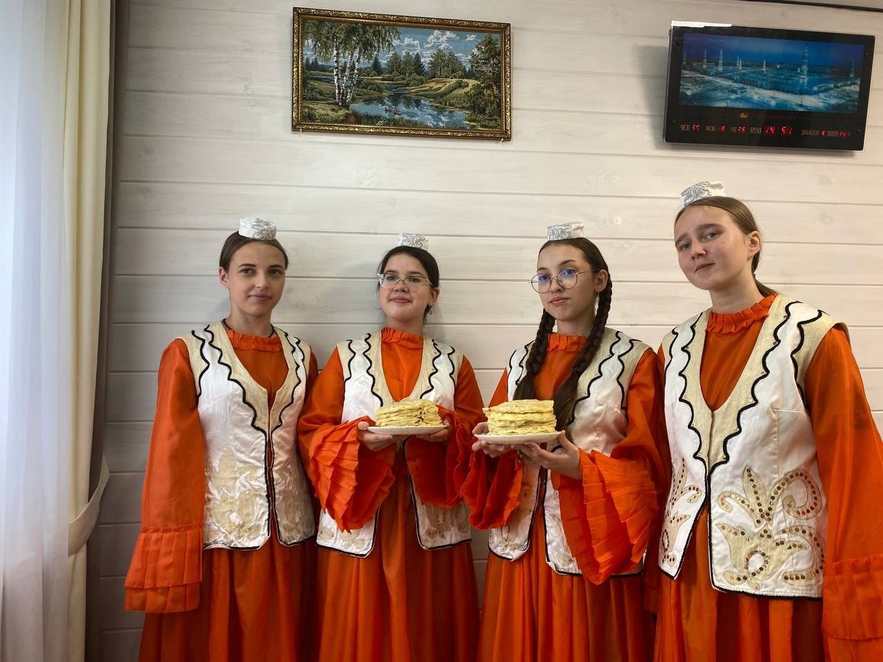 Бөтендөнья татар ашлары көне уңаеннан Акъегет мәдәният йортында татар халык ашларын пешерергә өйрәтәләр