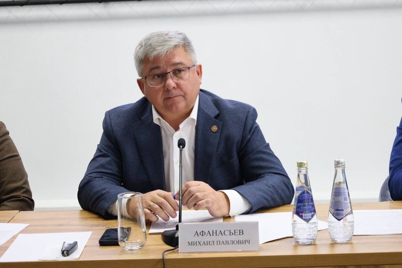 Яшел Үзәндә балигъ булмаганнар арасында хокук бозуларны профилактикалау буенча утырыш узды