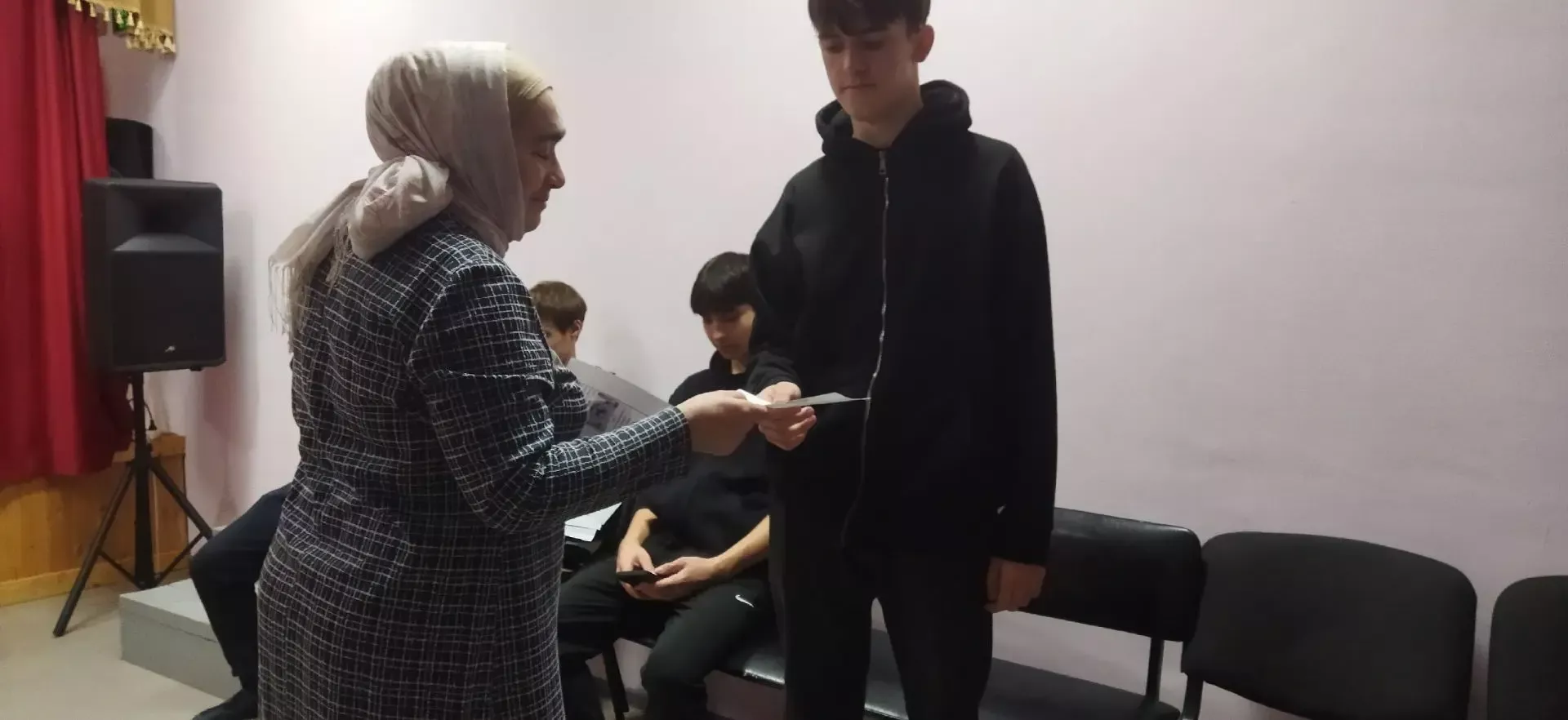 Күгәй мәдәният йорты хезмәткәрләре «Сак булыгыз, бозлавык!» дигән акция оештырды