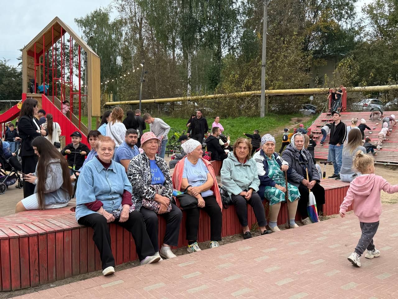 Татарстанда өлкәннәр өчен «балалар бакчалары» булдыру тәкъдим ителде