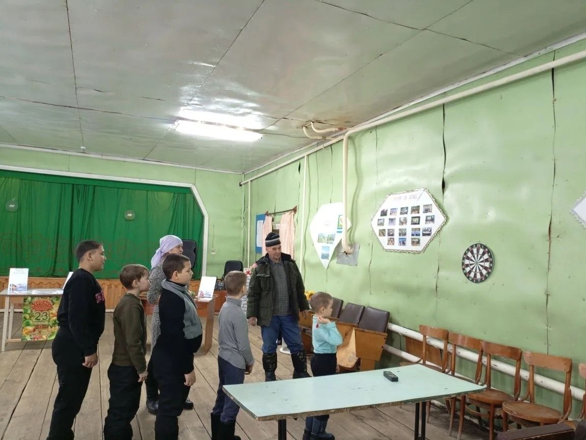 Карашәмдә үсеп килүче буынга Ватанны яклауның мөһимлеге турында сөйләделәр