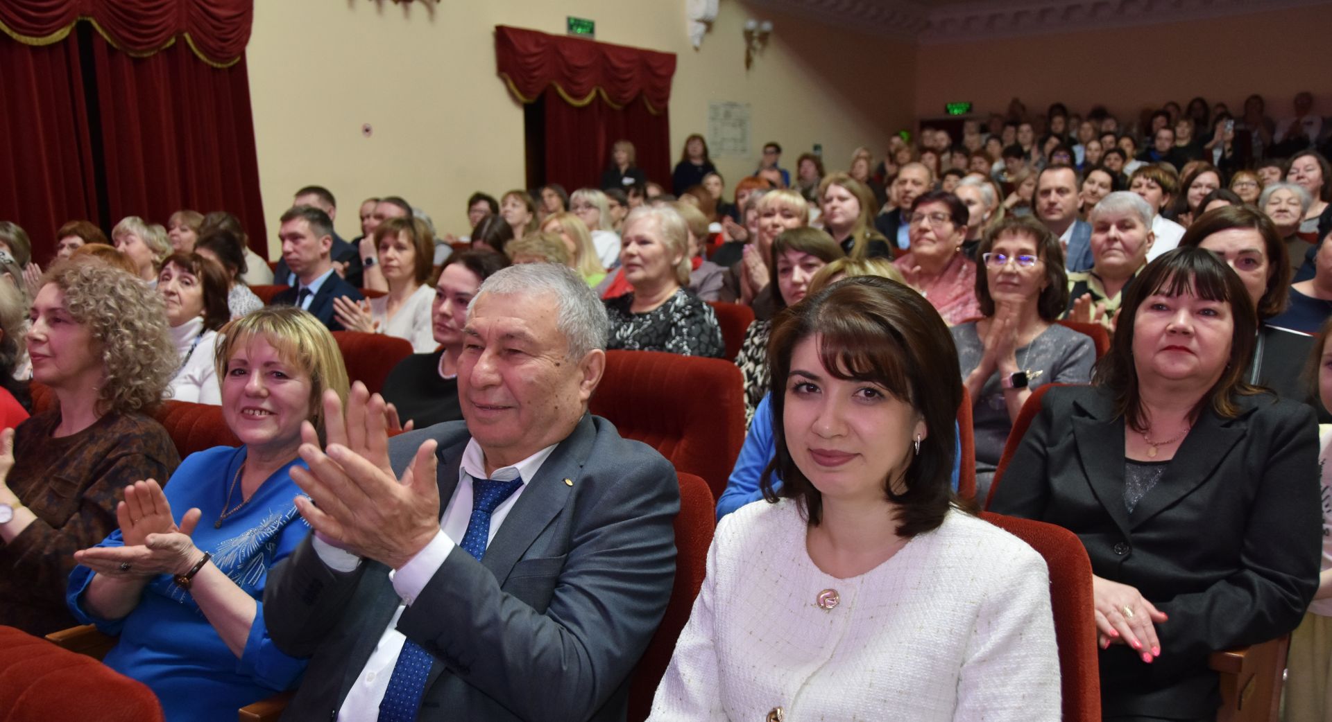 POZIS чествовал женщин с 8 Марта