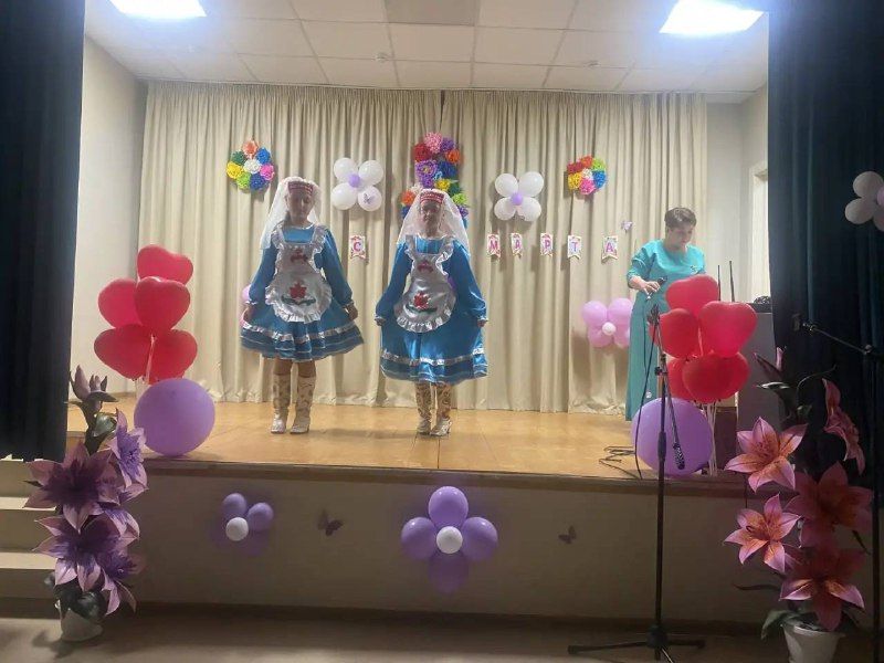 Уразлы авылы клубында 8 Март – Халыкара хатын-кызлар көне уңаеннан бәйрәм концерты узды