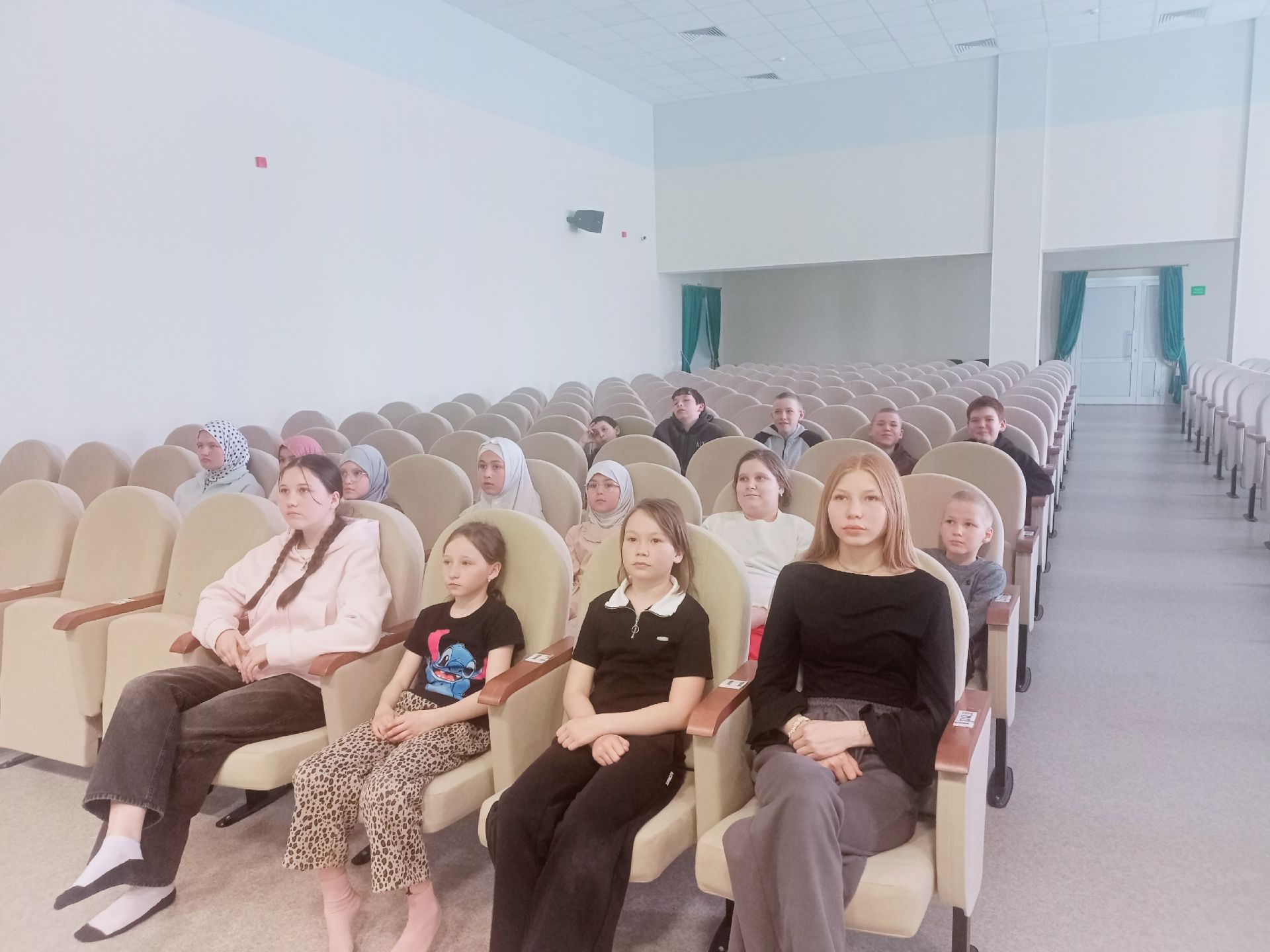 «Киттек!»: Олы Ачасыр балалары космик сәяхәт кылды