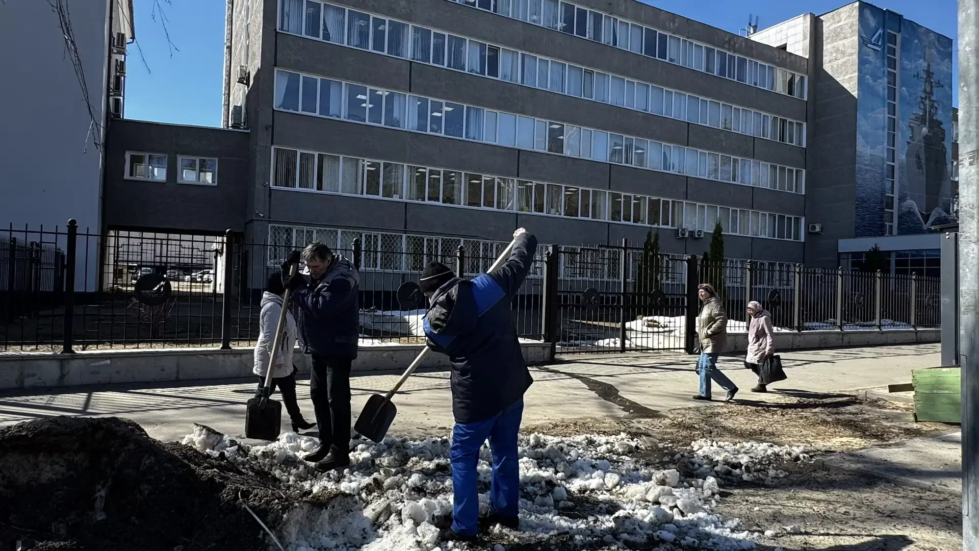 Шәһәребезнең матурлыгы — безнең кулларда