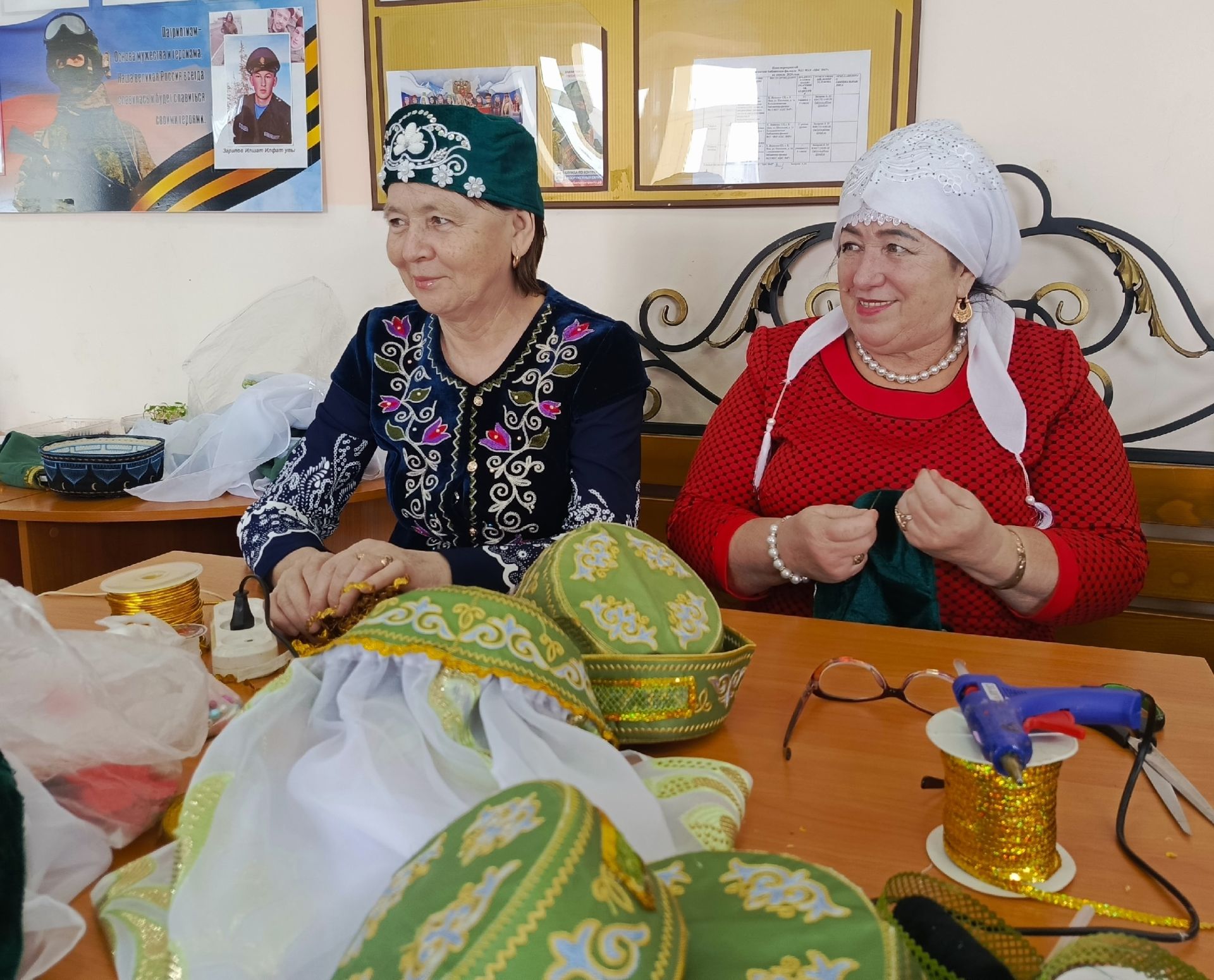 Үз кулыбыз белән калфак: Олы Яке мәдәният йортында осталык дәресе узды