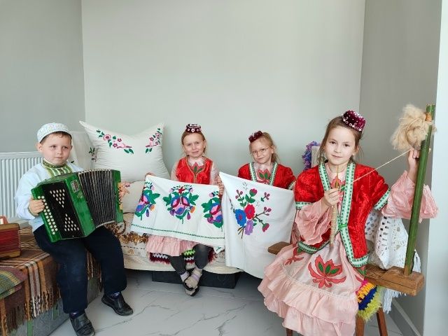 Бишнә мәдәният йорты: каникулларда балалар өчен тарихка сәяхәт үткәрделәр