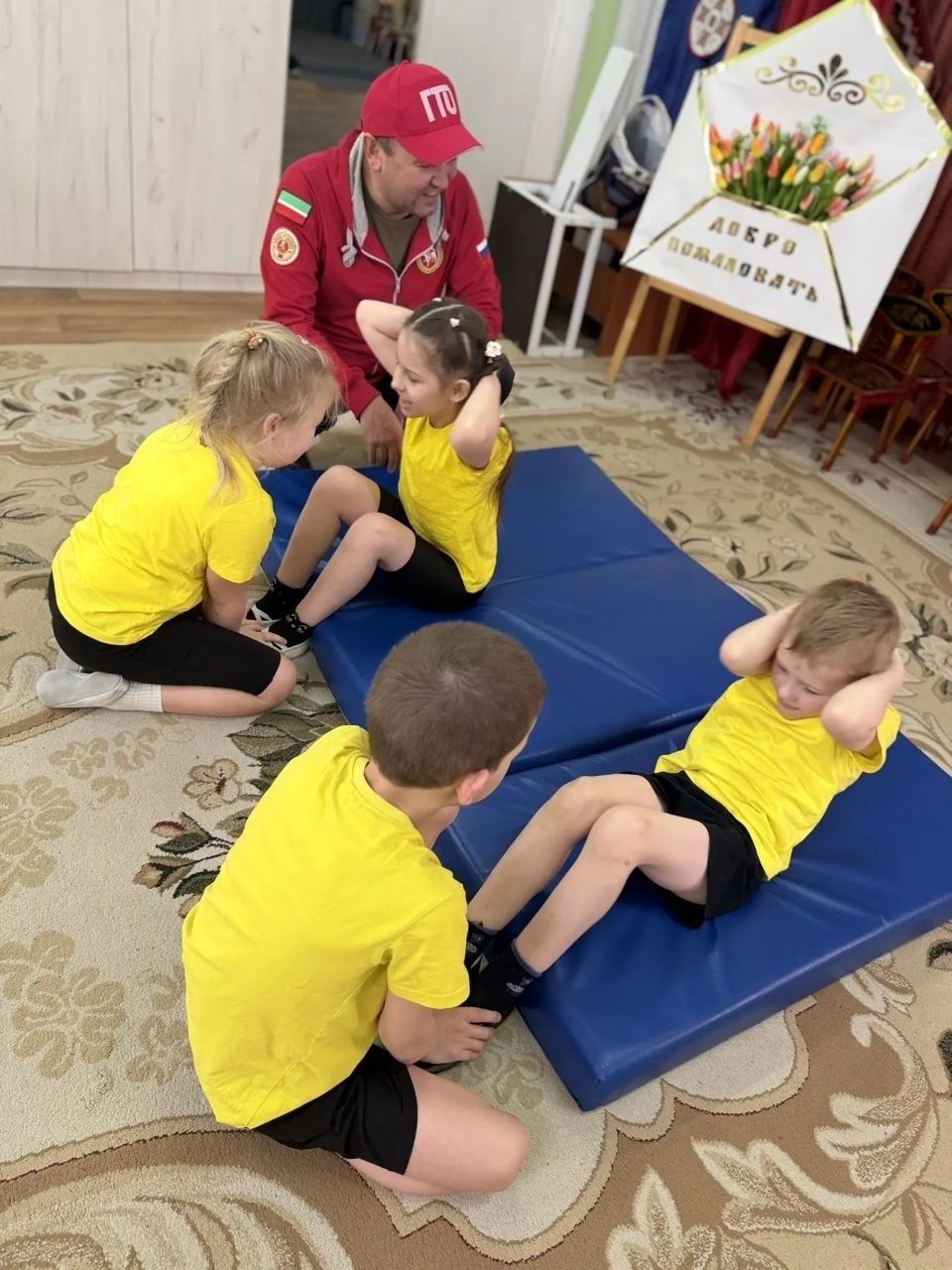 «Красная Шапочка» балалар бакчасы әзерлек төркеме тәрбияләнүчеләре һәм хезмәткәрләре ГТО нормативлары тапшырды