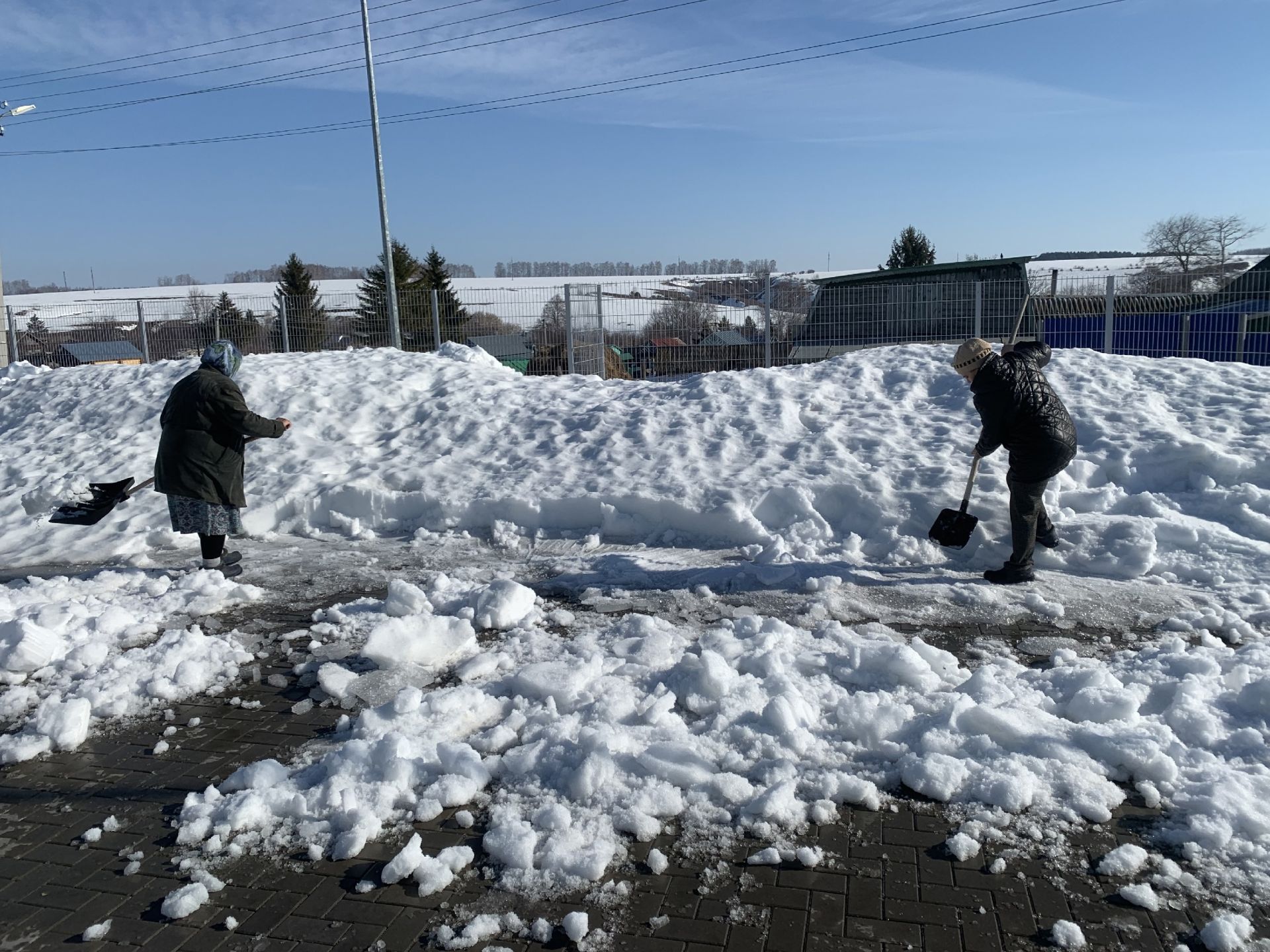 Олы Ачасыр мәдәният йорты территориясендә чәршәмбе өмәсе узды