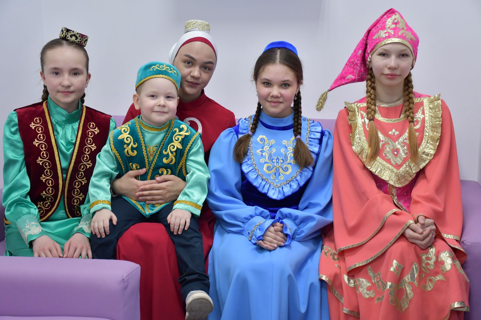 Яшьләр Тукайны укый: сүз һәм рух тантанасы