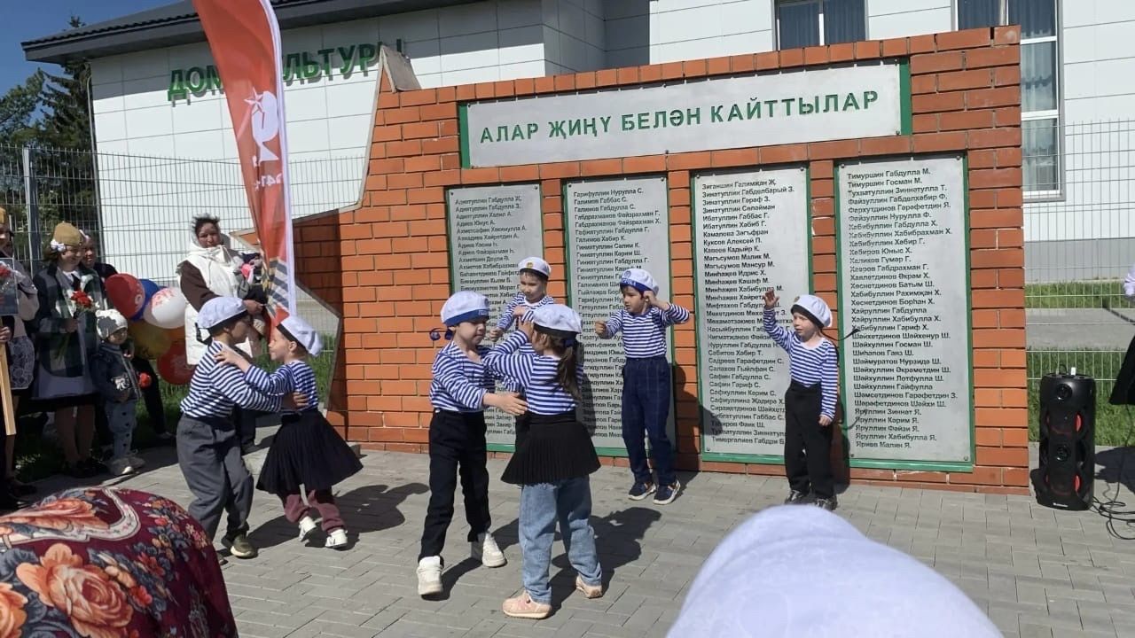 Олы Ачасыр авылында Бөек Җиңүнең 81 еллыгына багышланган митинг узды