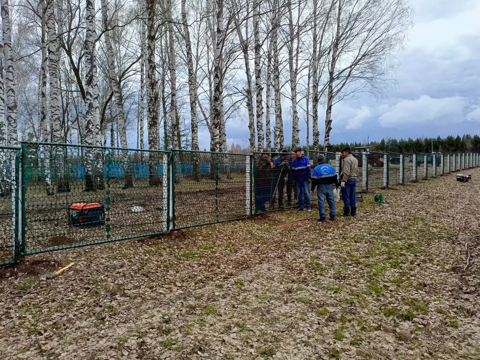 Югары Урысбага авылында зиратта өмәгә чыктылар