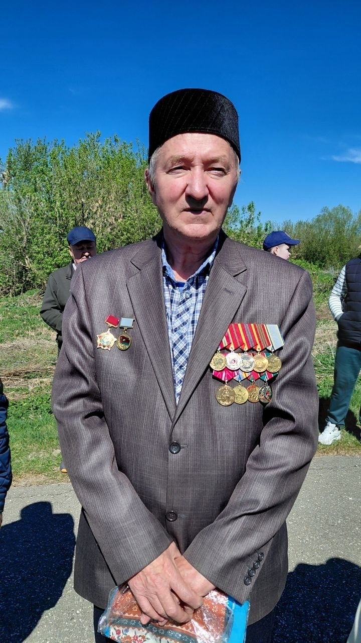 Татар Наратлысында «Сугыш чоры балалары» истәлек такталары һәм Дан аллеясы ачылды