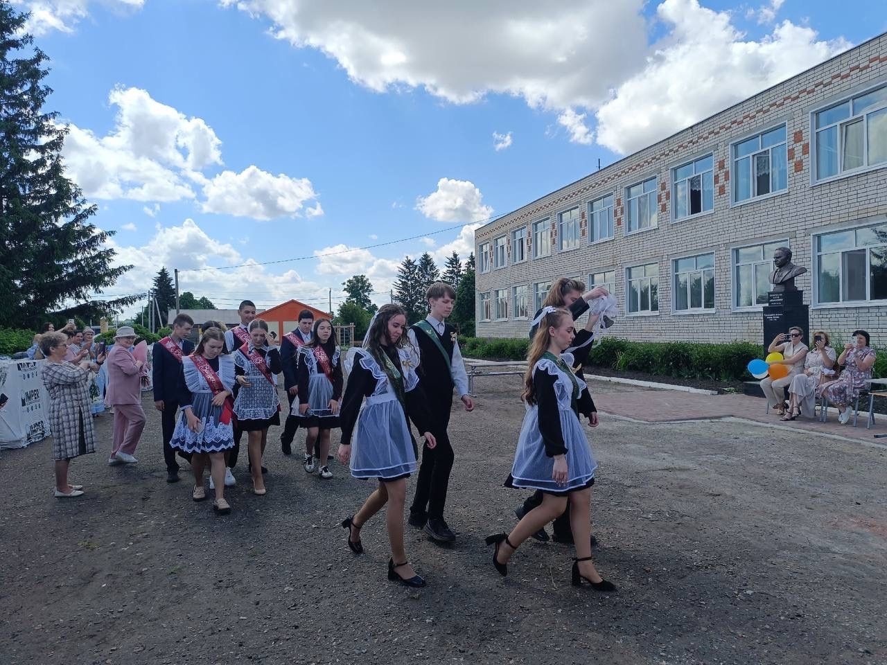 Татар Танае мәктәбендә соңгы кыңгырау чыңлады
