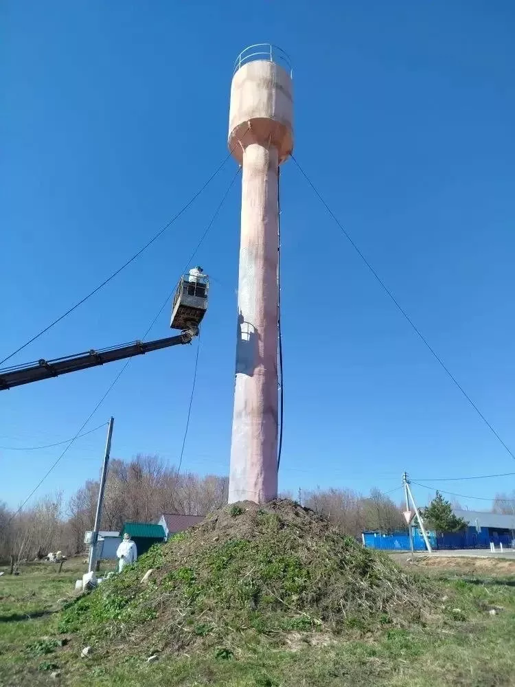 Кече Шырдан авылында су башнясын буядылар