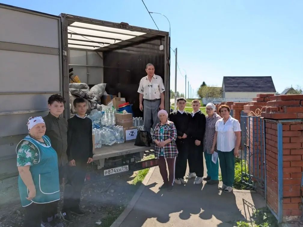 «Өмет» волонтерлар штабы чираттагы гуманитар ярдәмне фронтка җибәрде