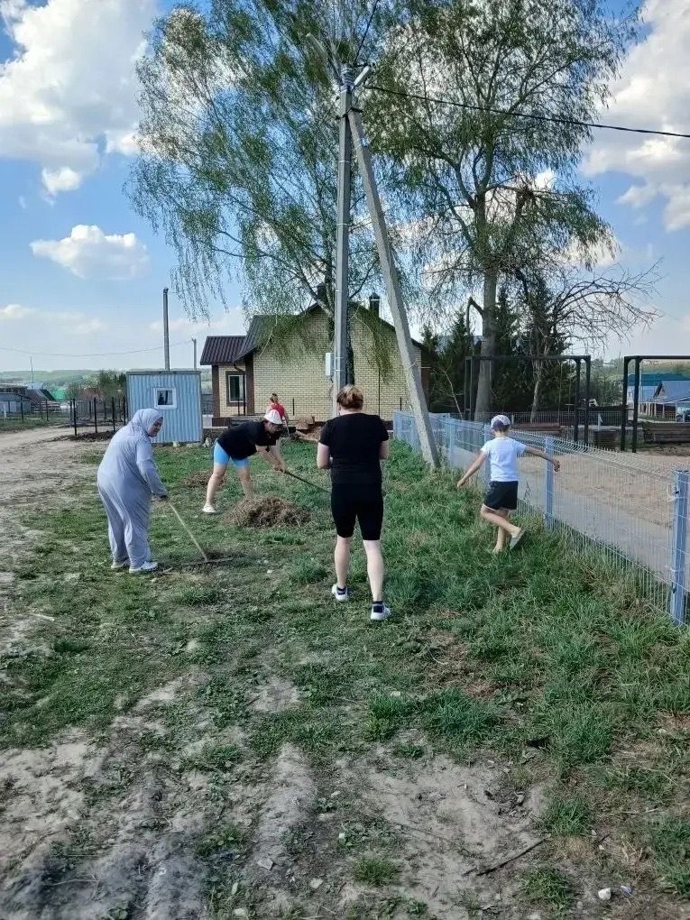 Бердәмлектә – көч: Авылларыбыз хезмәт сөючеләр кулында
