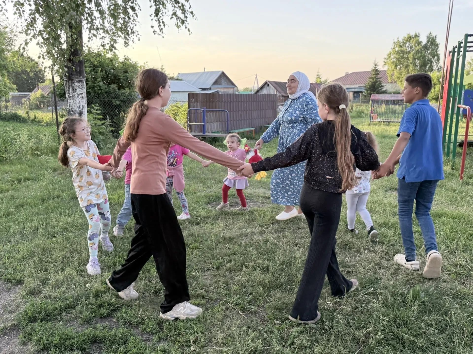 Күгәй авылында балалар өчен «Әй, уйныйбыз, уйныйбыз» күңел ачу программасын оештырдылар