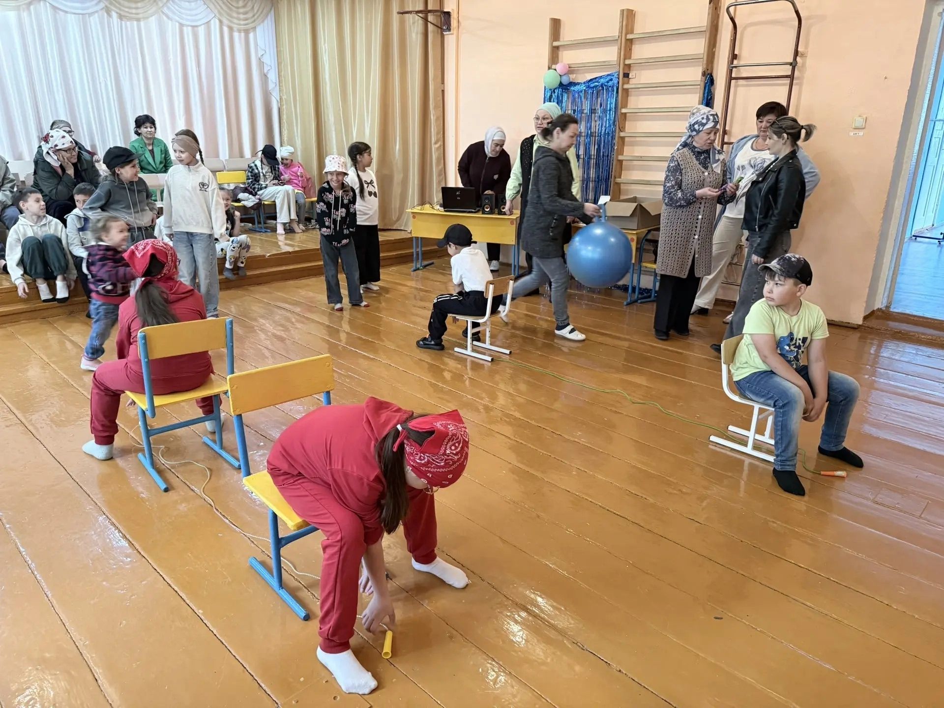 «Бар дөнья балалары бертигез» – Күгәйдә балалар Сабантуе уздырылды
