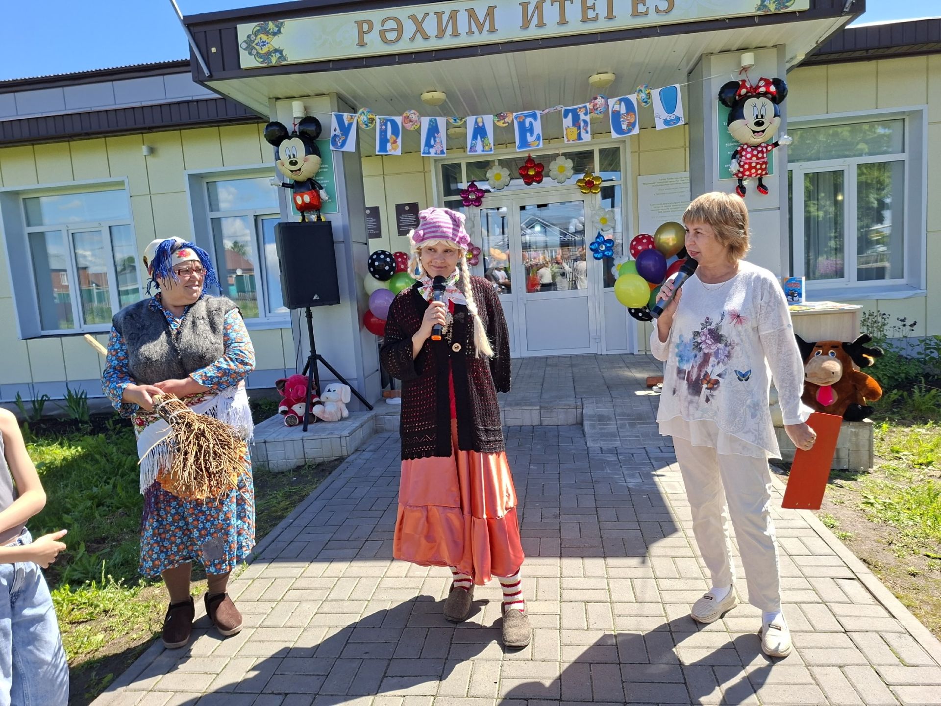 Татар Танае авылында Пеппи белән татлы бәйрәм оештырдылар