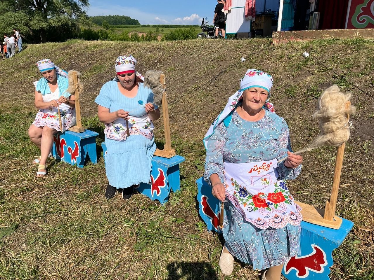 Күл буенда гөрләгән Авыл көне: Олы Ачасырда авыл көнен билгеләп үттеләр