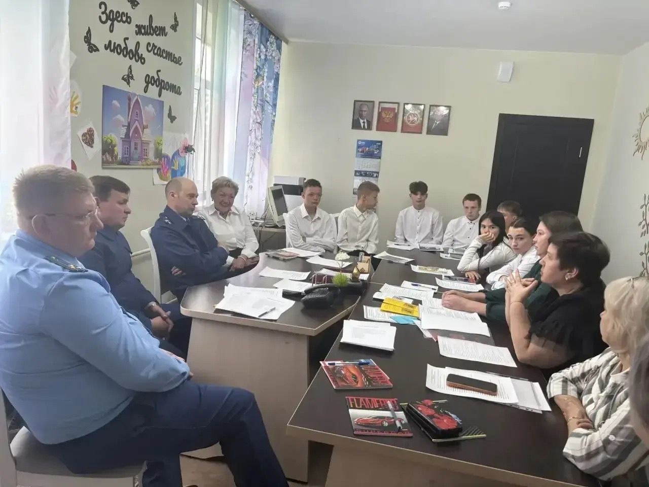 Норлат балалар йортында прокуратура вәкилләре һәм тәҗрибәле педагоглар белән очрашу узды