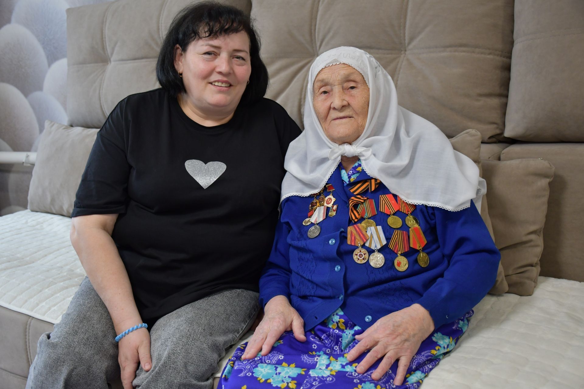 Норлат авылында яшәүче тыл ветераны Сания Төхвәтуллина «Яшел Үзән» журналистлары белән язмыш йомгагын сүтте