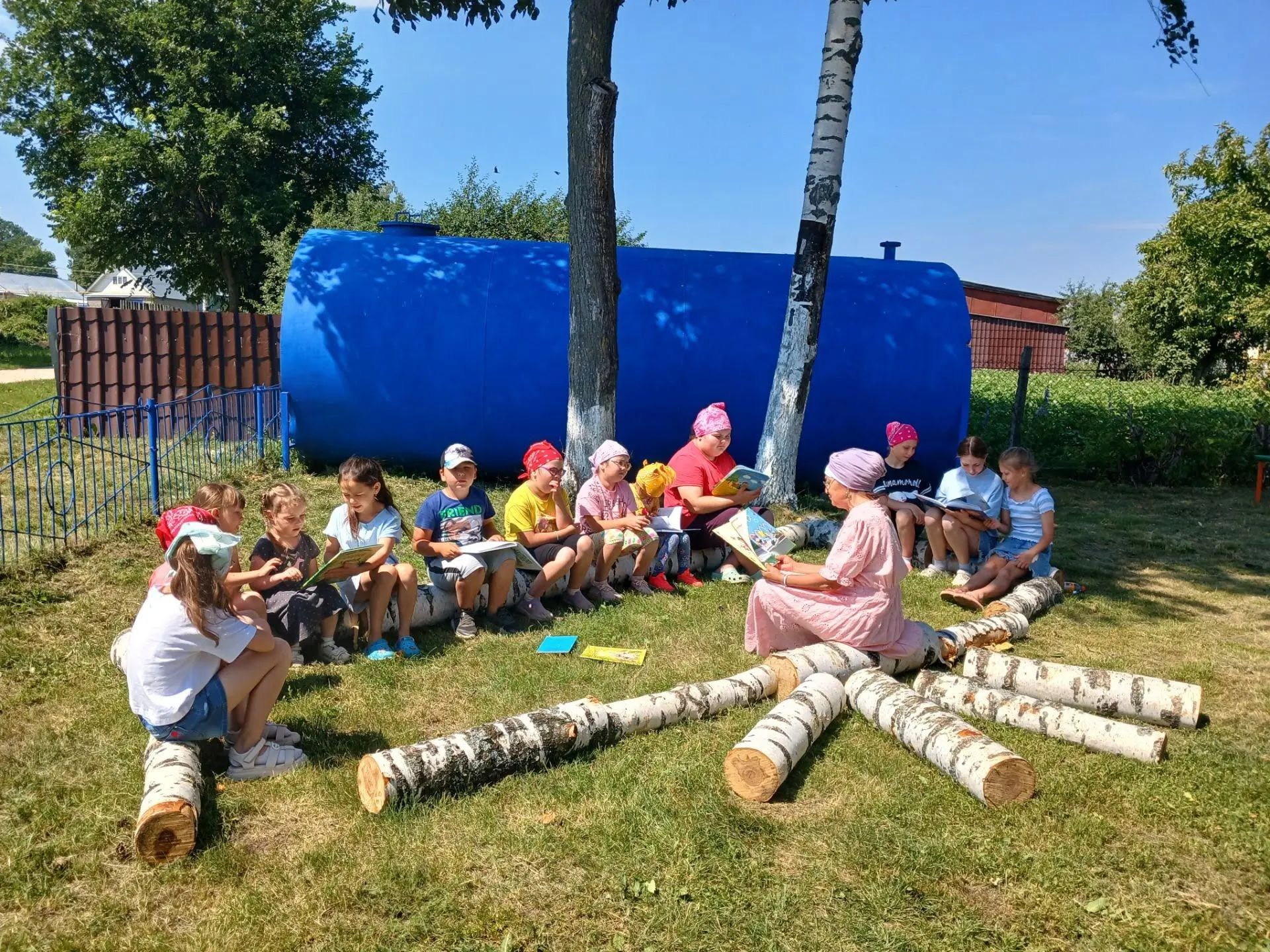 Күгәй авылында балалар өчен «Ягымлы сүзләр иленә сәяхәт» дип исемләнгән танып белү программасы үткәрелде