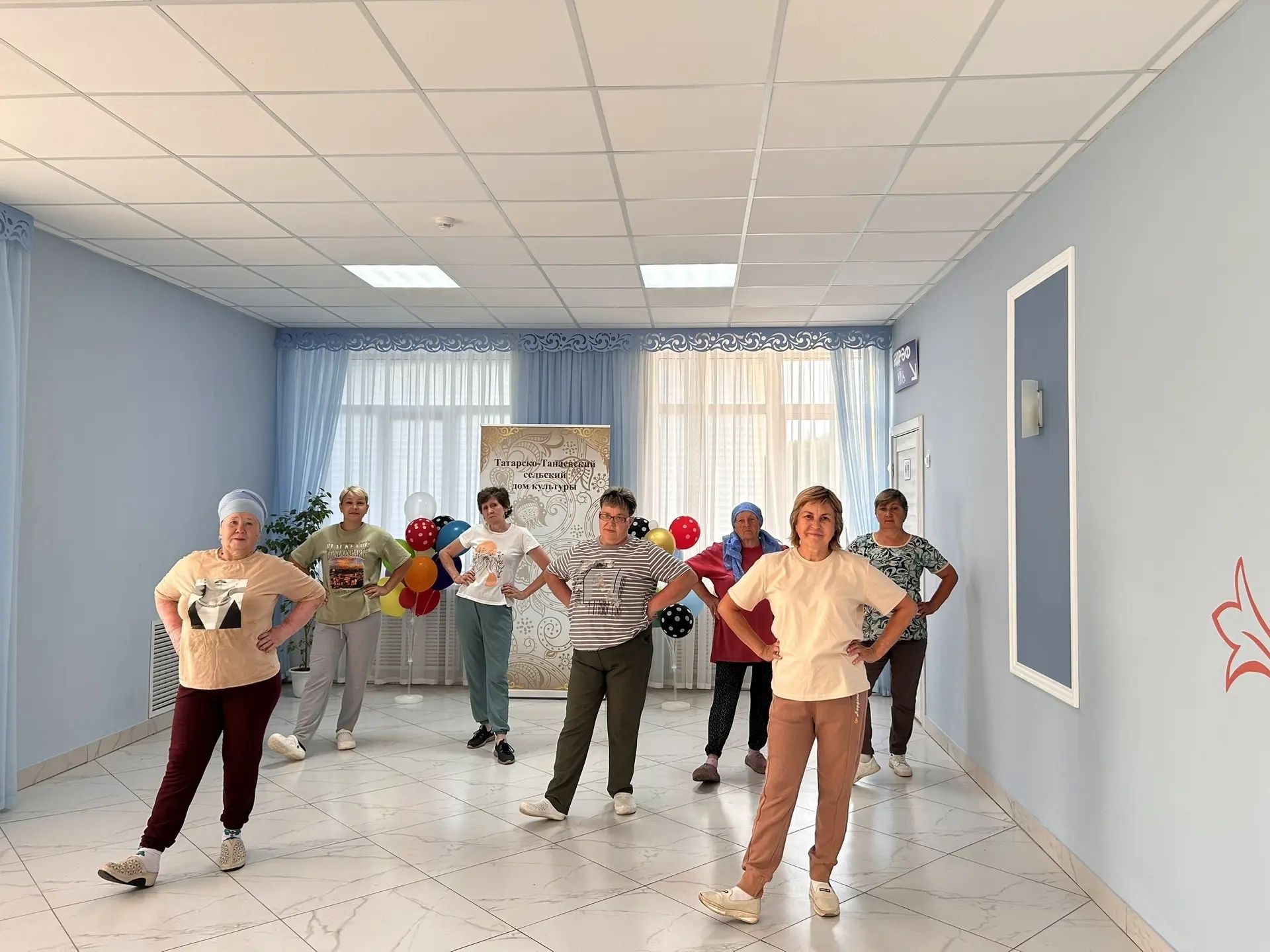 Татар Танае мәдәният йортында үзенчәлекле һәм күңелле шөгыль — сызыклы биюләр (линейные танцы) узды