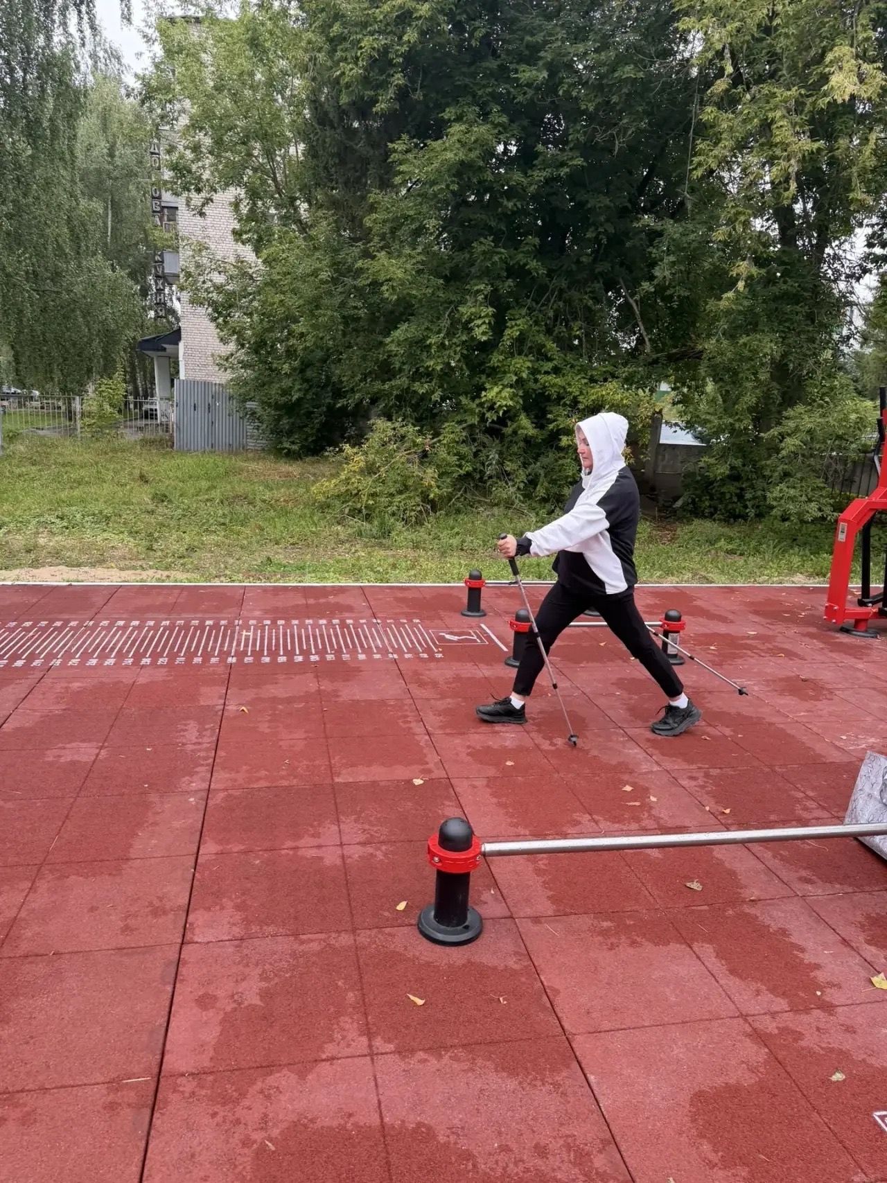 «Үзебезнекеләрне ташламыйбыз» (Своих не бросаем) хәрәкәте активистлары яңа ГТО мәйданчыгында көчләрен сынадылар