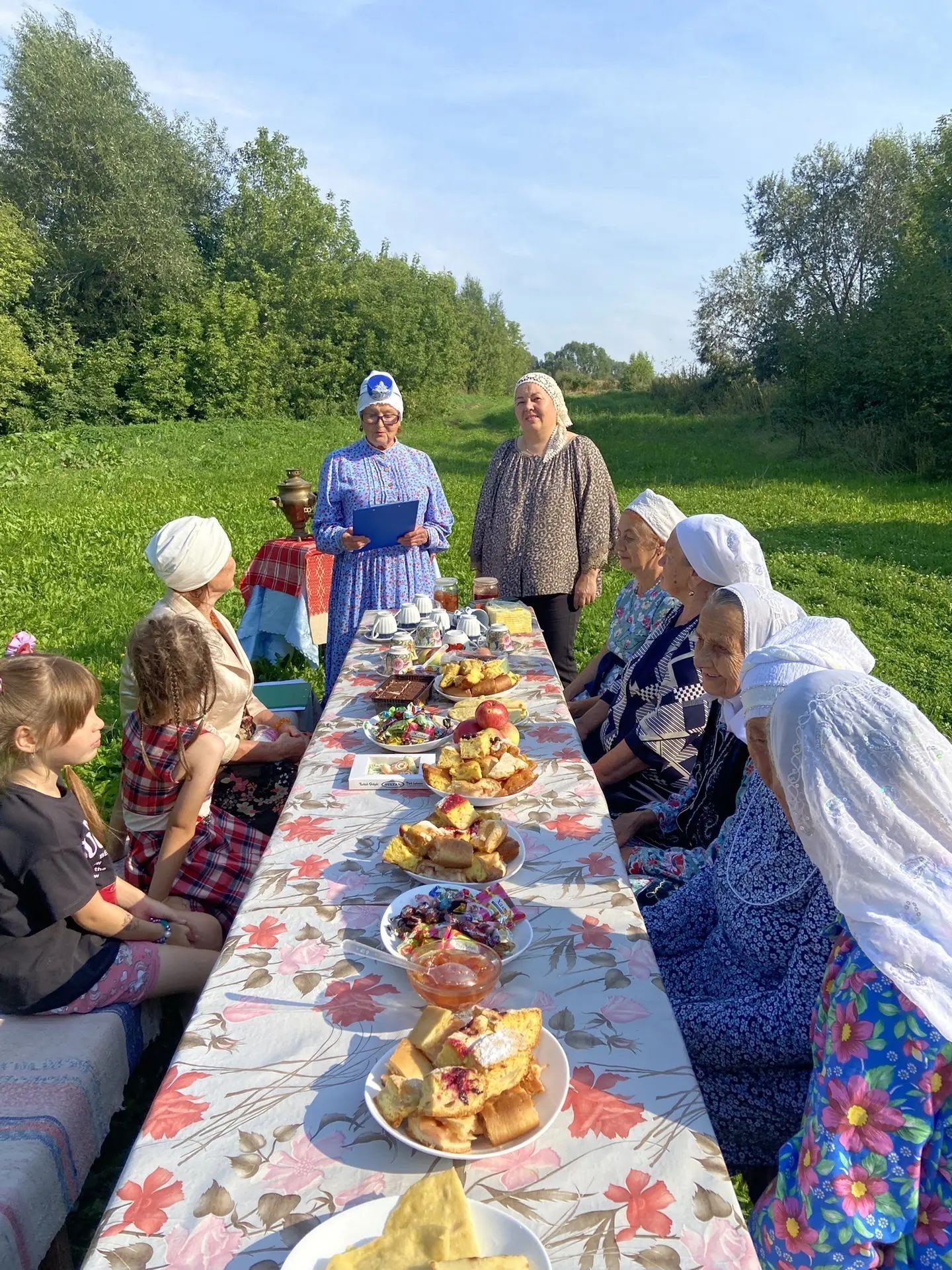 Олы Шырдан авылында «Самовар янында кунакта» дип исемләнгән матур чара узды