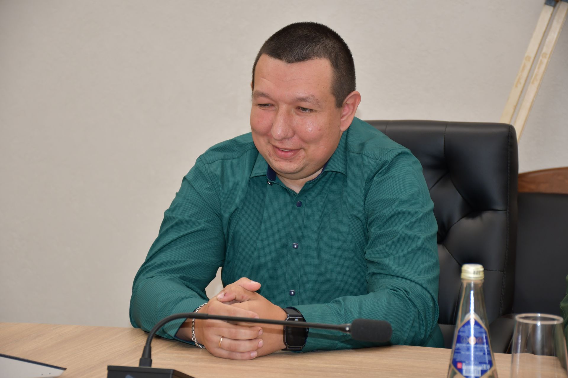 Михаил Афанасьев МХОда катнашучы якташыбыз Илнар Сабиров белән очрашты