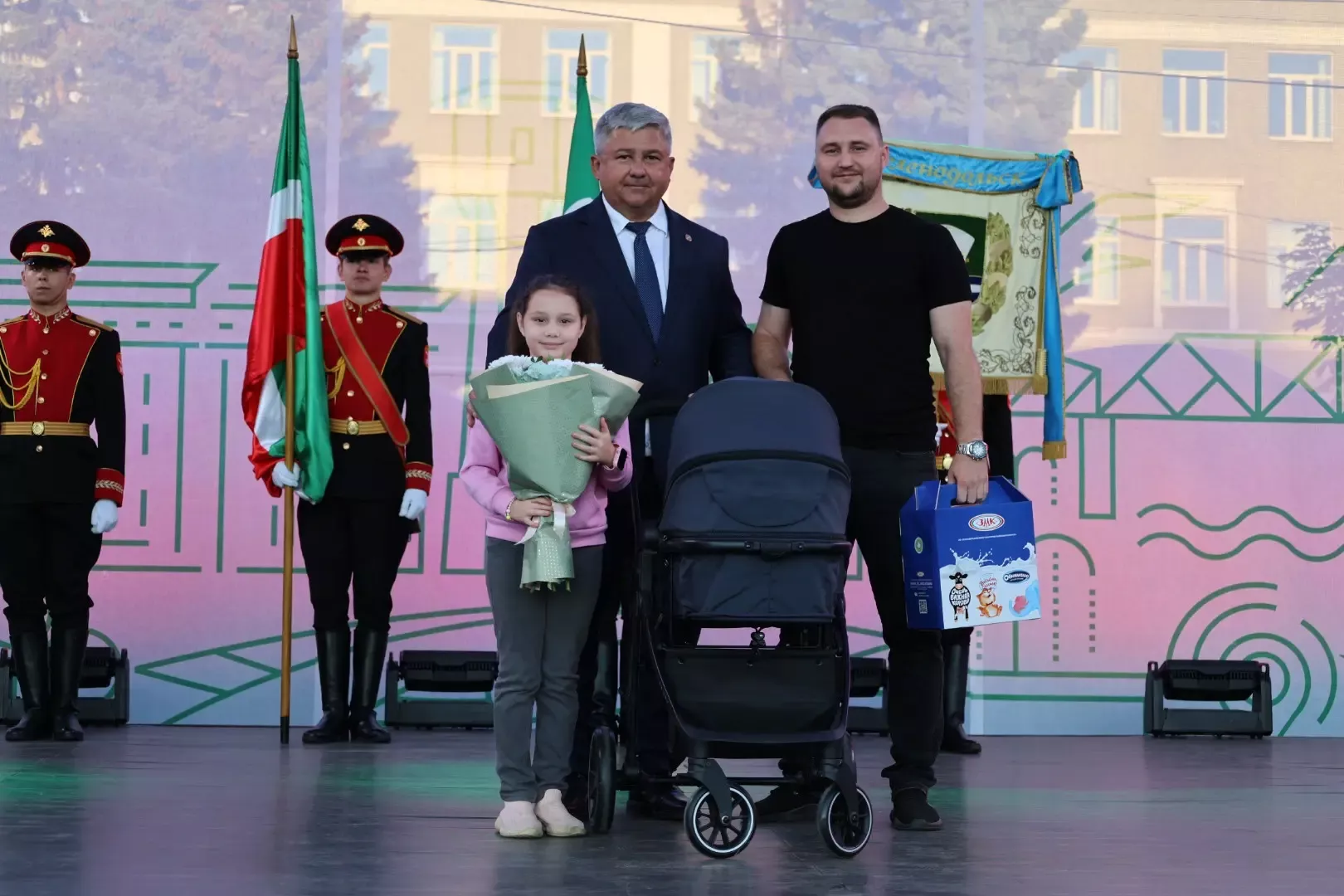 Яшел Үзән бала табу йортында Республика көнендә беренче бала дөньяга килде