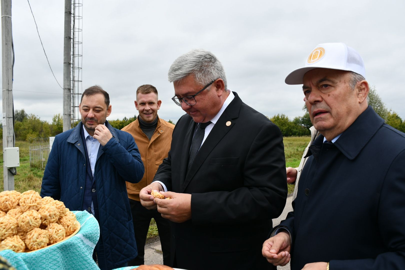 Рус Әҗәлендә яңа иҗтимагый мәйданчык һәм мемориаль зона үз ишекләрен ача
