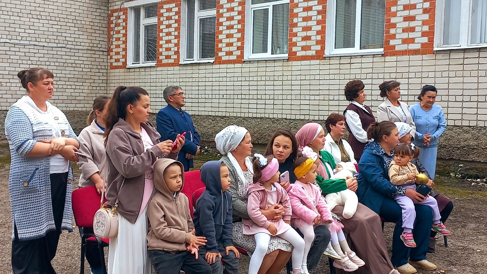 Акъегет белем бирү мәктәбендә яңа уку елы башлануга багышланган тантаналы бәйрәм узды