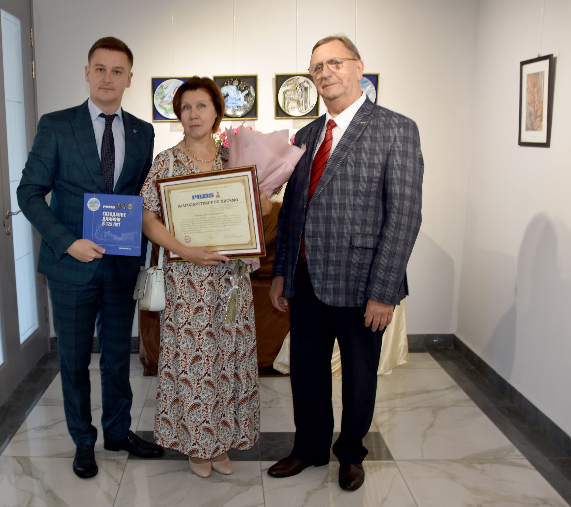 ПОЗиС открыл персональную выставку Елены Шорниковой