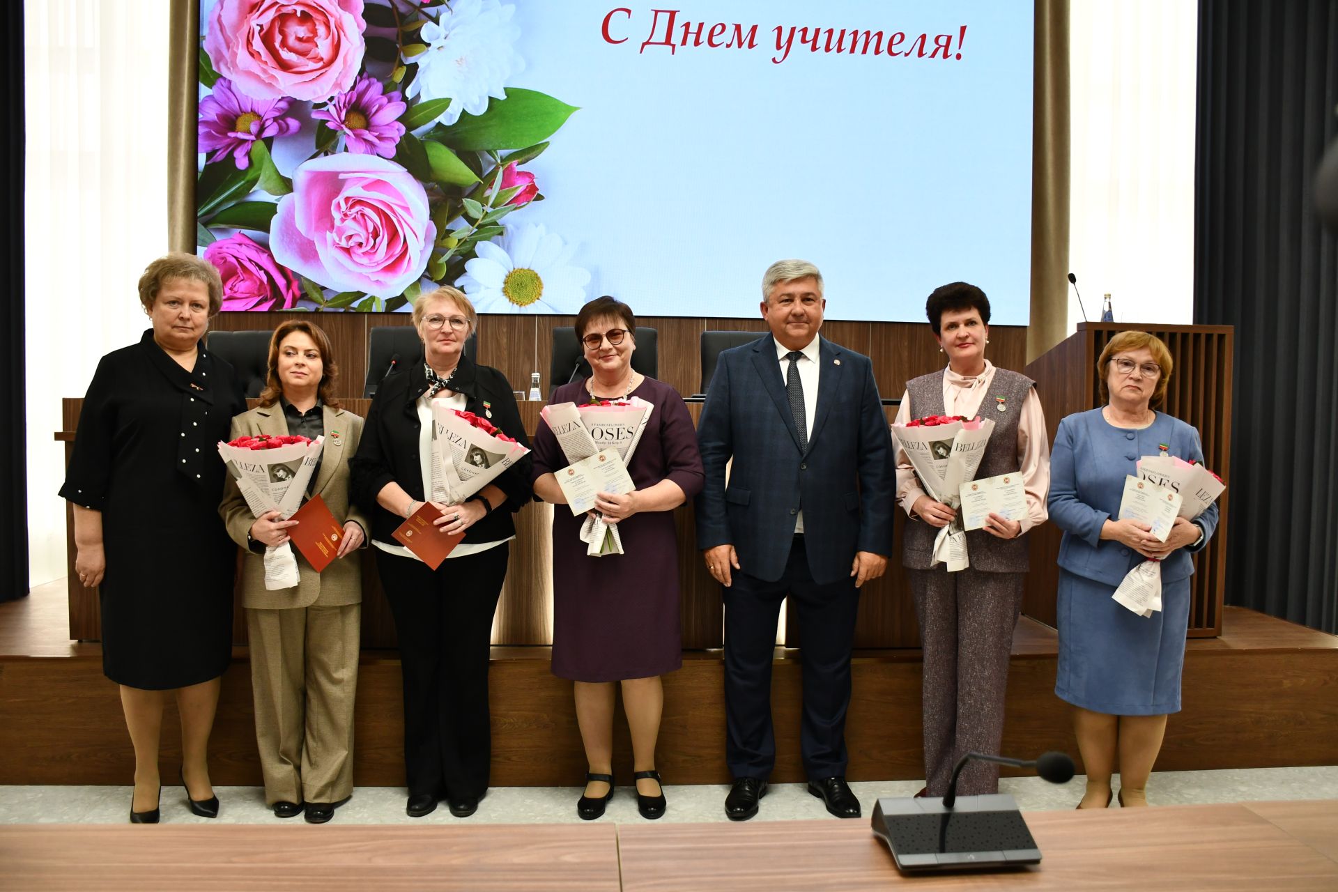 Горький мәдәният үзәгендә укытучыларны хөрмәтләделәр