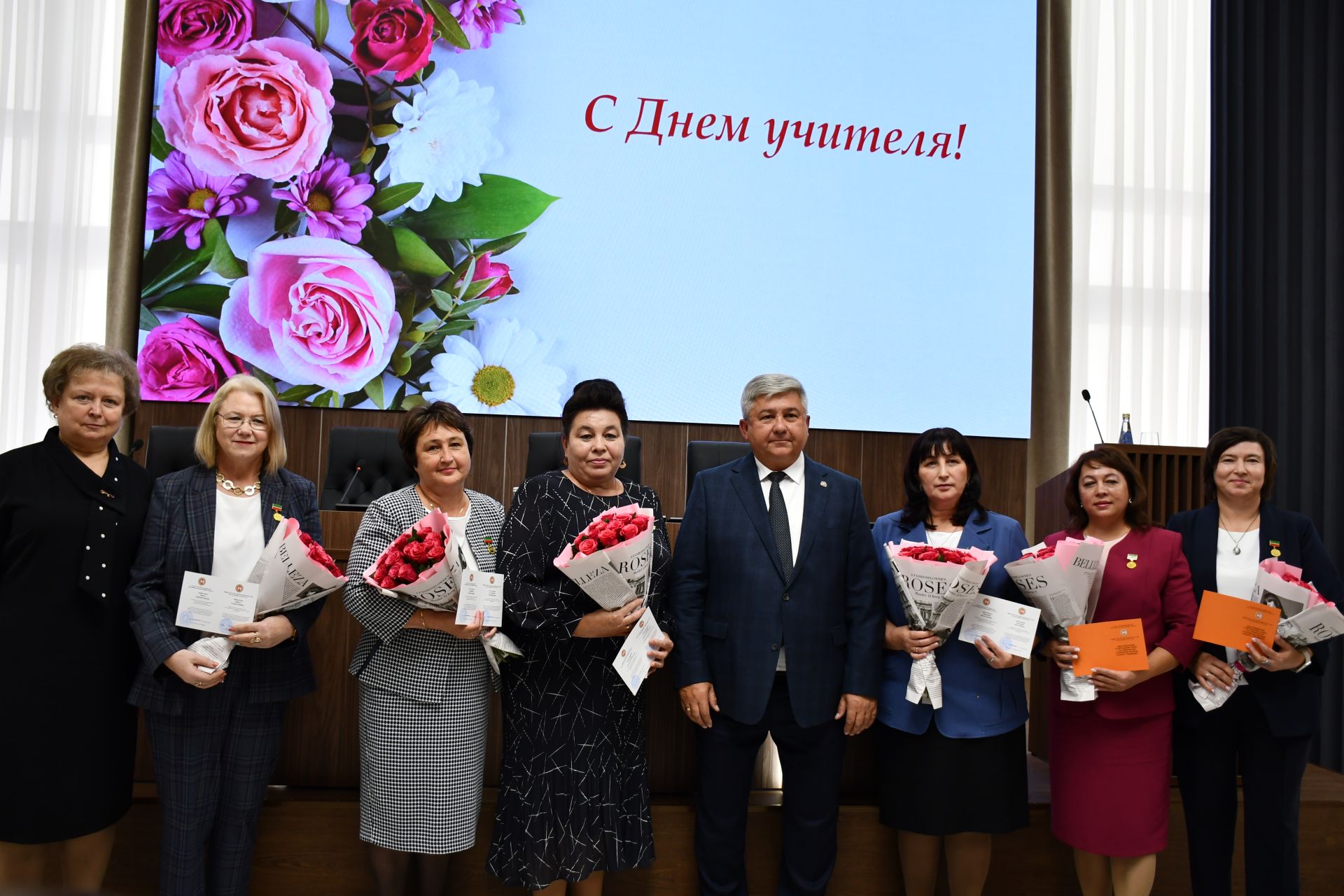 Горький мәдәният үзәгендә укытучыларны хөрмәтләделәр