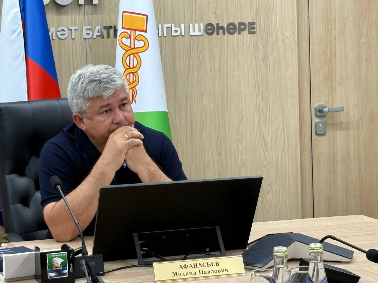 Михаил Афанасьев махсус хәрби операциядә катнашучы Еременко Вера Вениаминовна белән очрашты